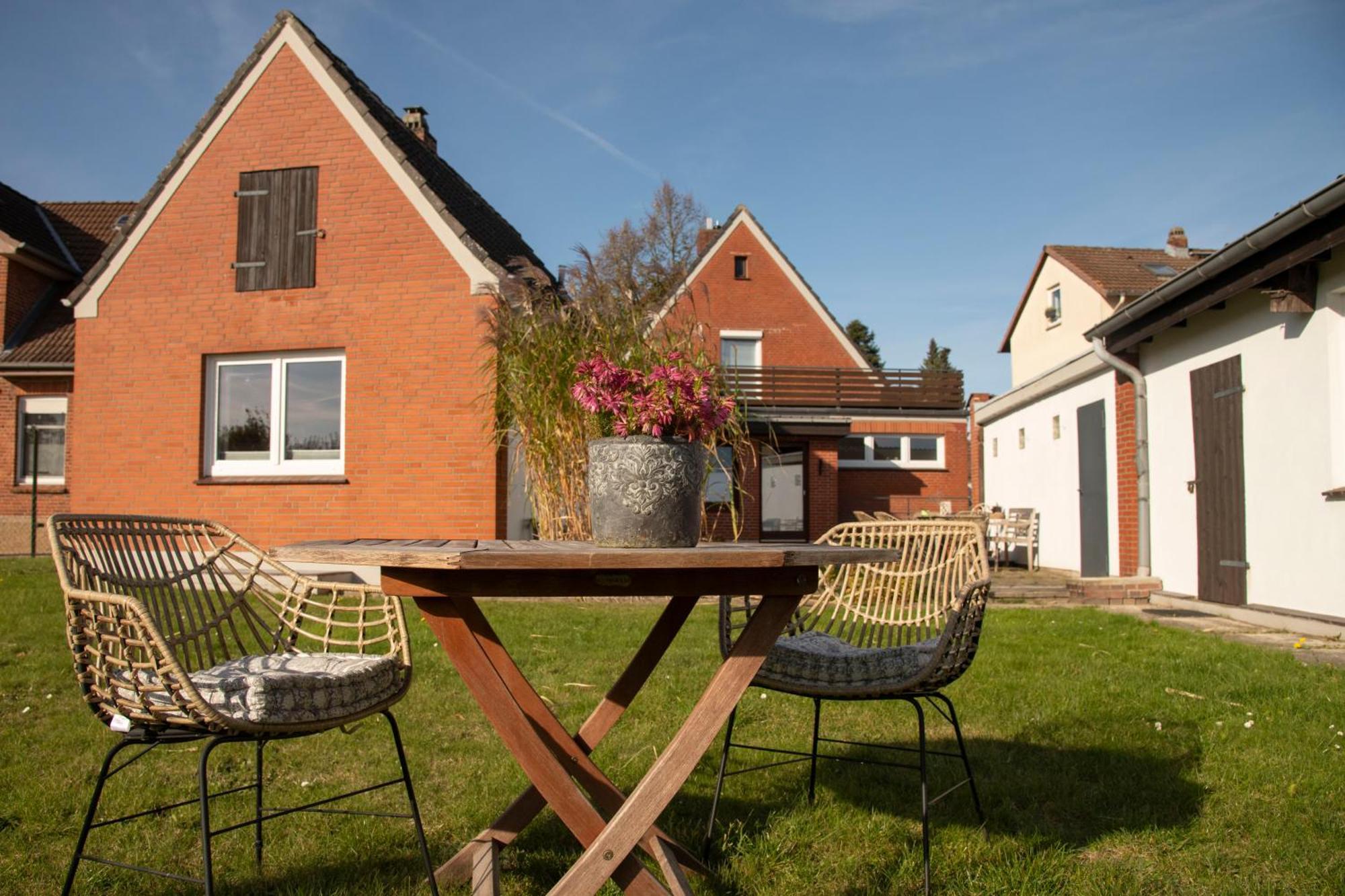 Grosses Ferienhaus Mit 4 Schlafzimmern Eutin Exterior photo